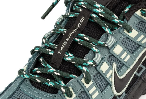 TREK LACE