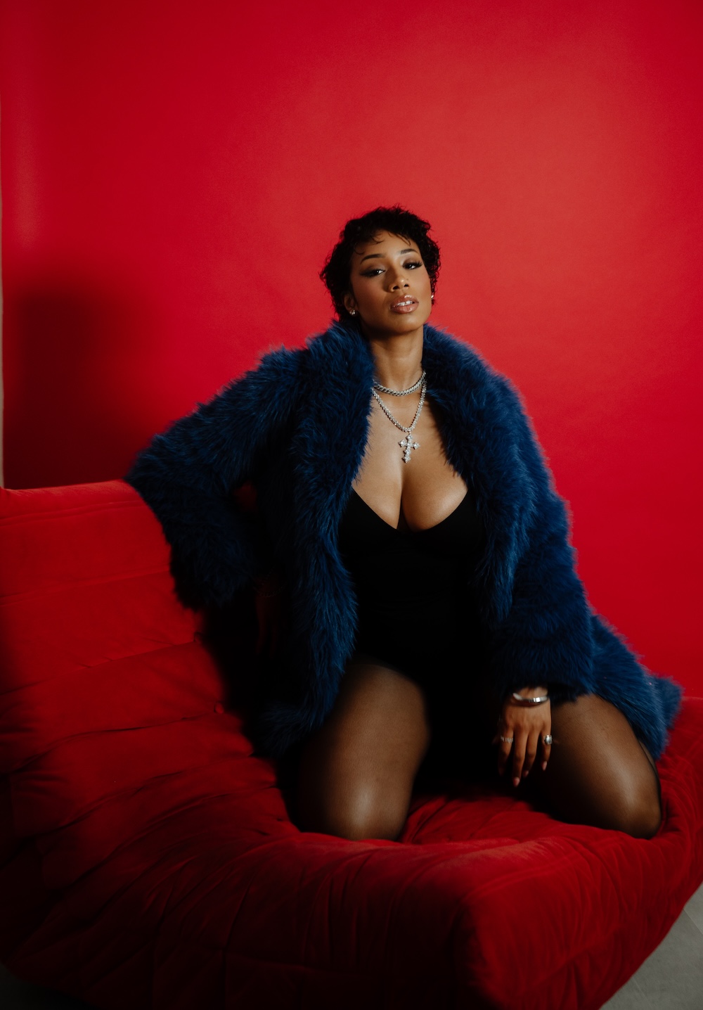 TOME INTERVIEW: VULNERABILITY, DETTY DECEMBER & DEFINING HER SOUND [EXCLUSIVE 2026 FEATURE] - Viper Mag